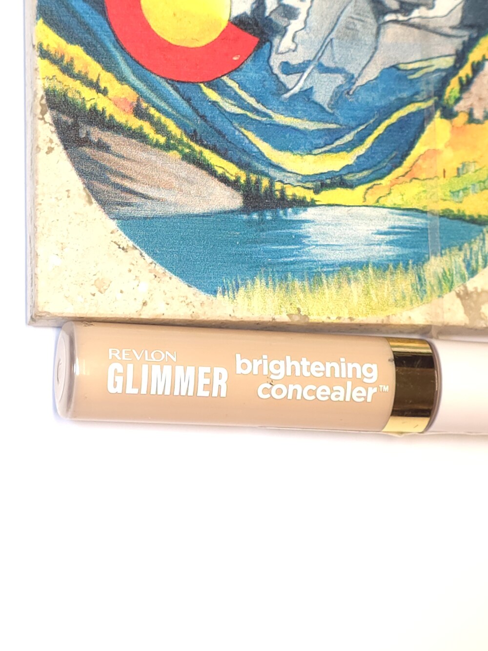 Revlon Glimmer Brightening Concealer - 135